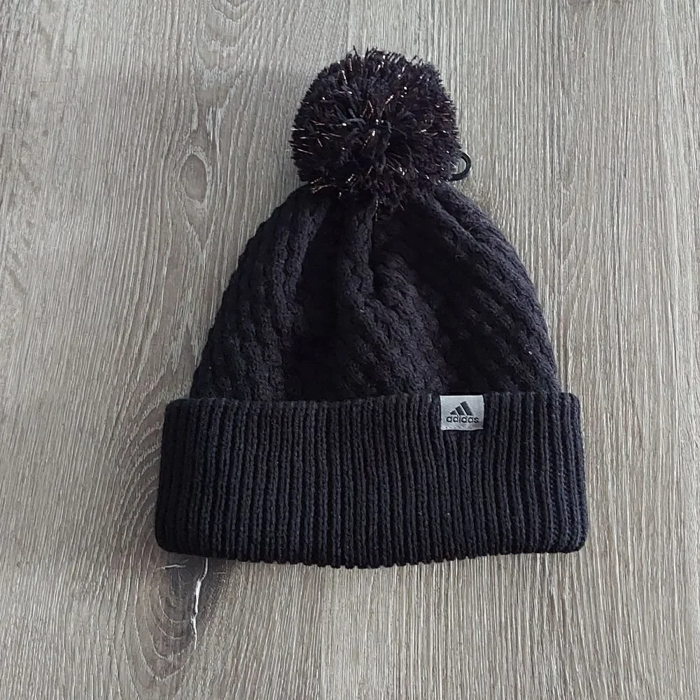 NEW Adidas Twilight II Lurex Ballie Pom Winter Fall Beanie Hat Black/Gold Youth